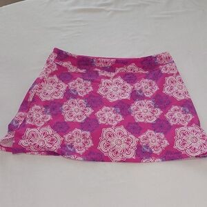 Tranquility Chic Pink and Purple Floral Mini Skort .Soft .Size Small